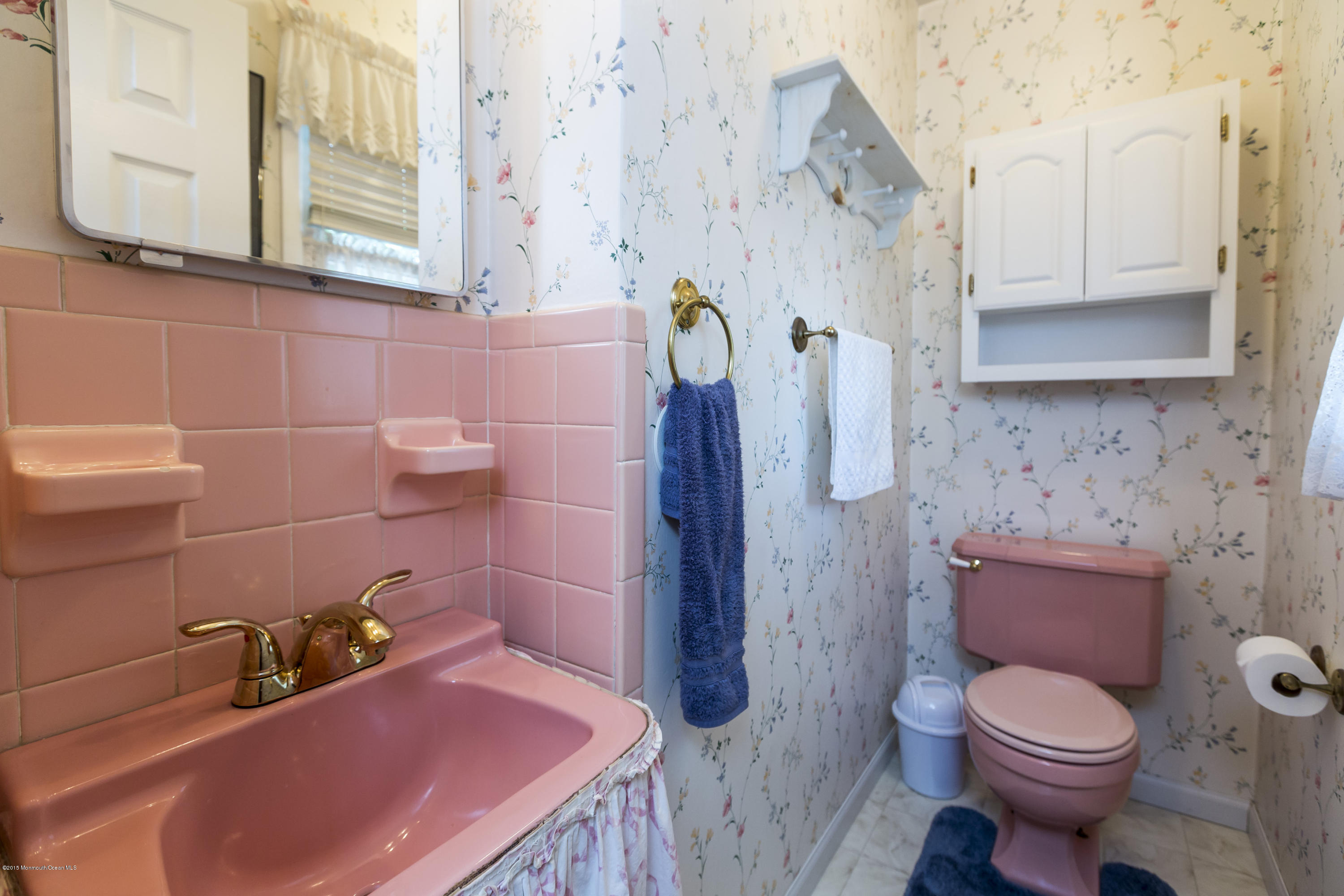 39 Monroe Street Keyport, NJ 07735 - Photo 14 of 27 Master Bath