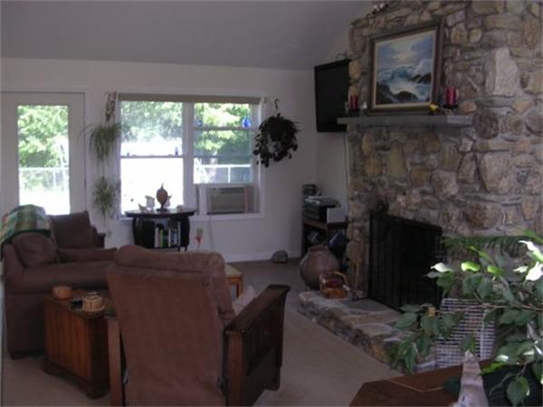 8 Mayo Road Hubbardston, MA 01452 - Photo 5 of 11 Gallery Image 5