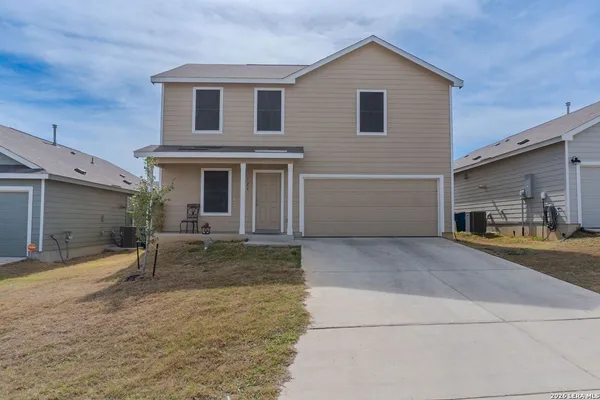 $2,000 | 129 Avena Grove, Floresville, TX 78114