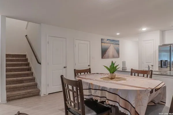 $2,000 | 129 Avena Grove, Floresville, TX 78114