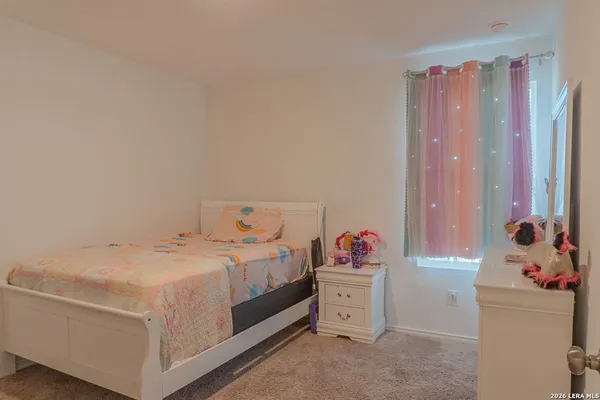 $2,000 | 129 Avena Grove, Floresville, TX 78114