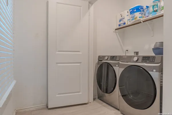 $2,000 | 129 Avena Grove, Floresville, TX 78114