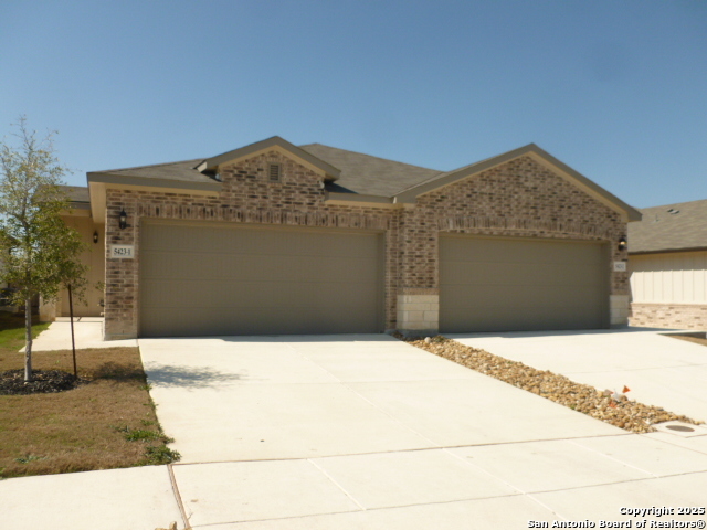 5423 Devils Gate Converse, TX 78109 - Photo 1 of 15