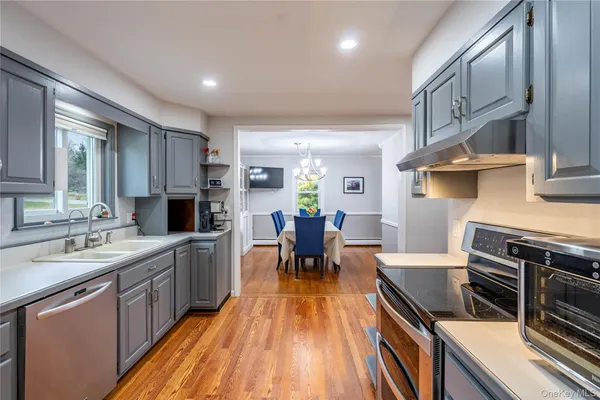 $499,999 | 29 Rombout Ridge Road, Poughkeepsie, NY 12603