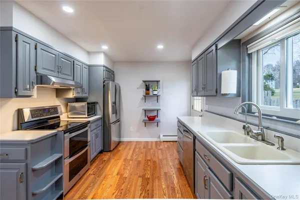 $499,999 | 29 Rombout Ridge Road, Poughkeepsie, NY 12603