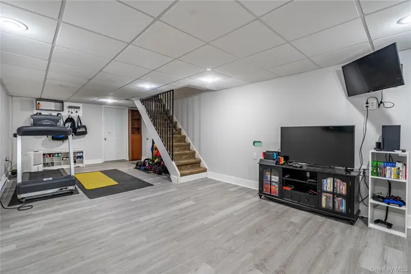 $499,999 | 29 Rombout Ridge Road, Poughkeepsie, NY 12603