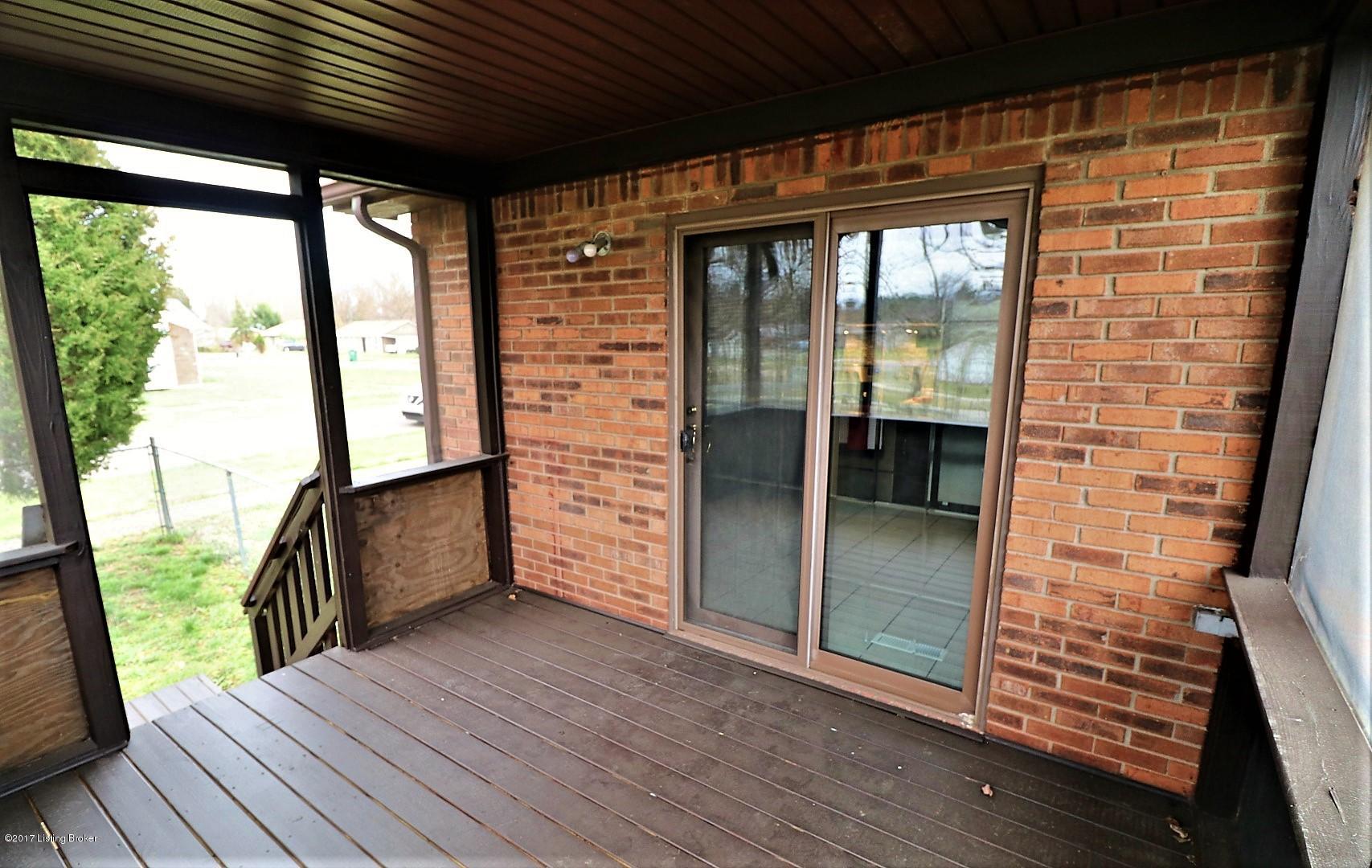 1504 West Elm Road Radcliff, KY 40160 - Photo 6 of 35 Back m