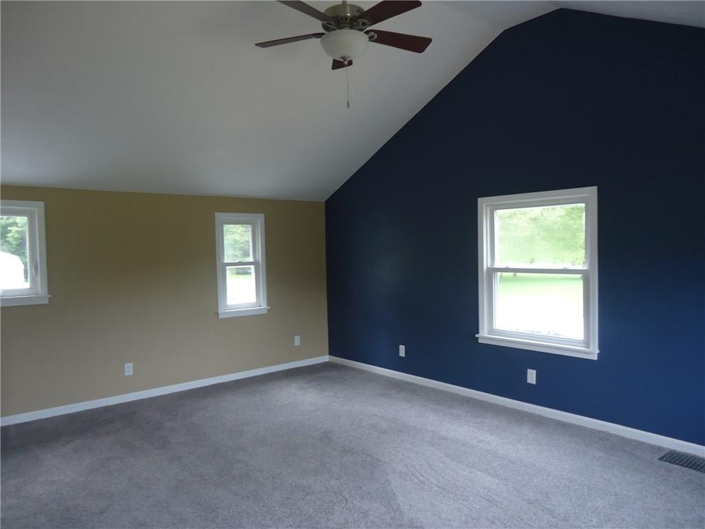 1174 Rutledge Road Transfer, PA 16154 - Photo 3 of 16 Gallery Image 3