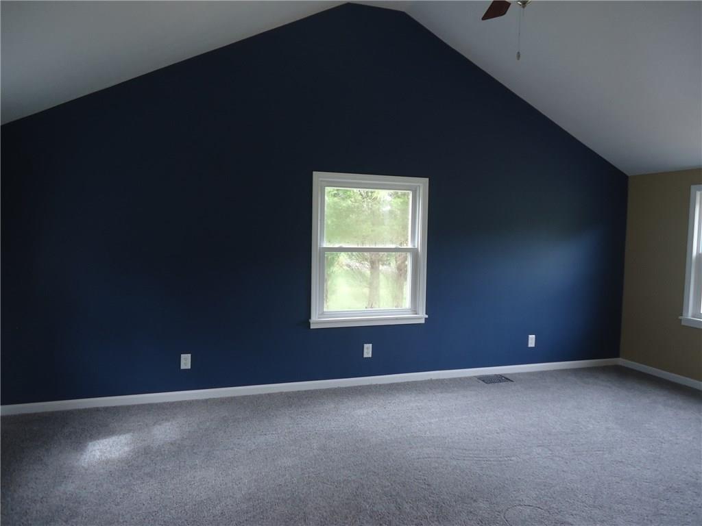 1174 Rutledge Road Transfer, PA 16154 - Photo 4 of 16 Gallery Image 4