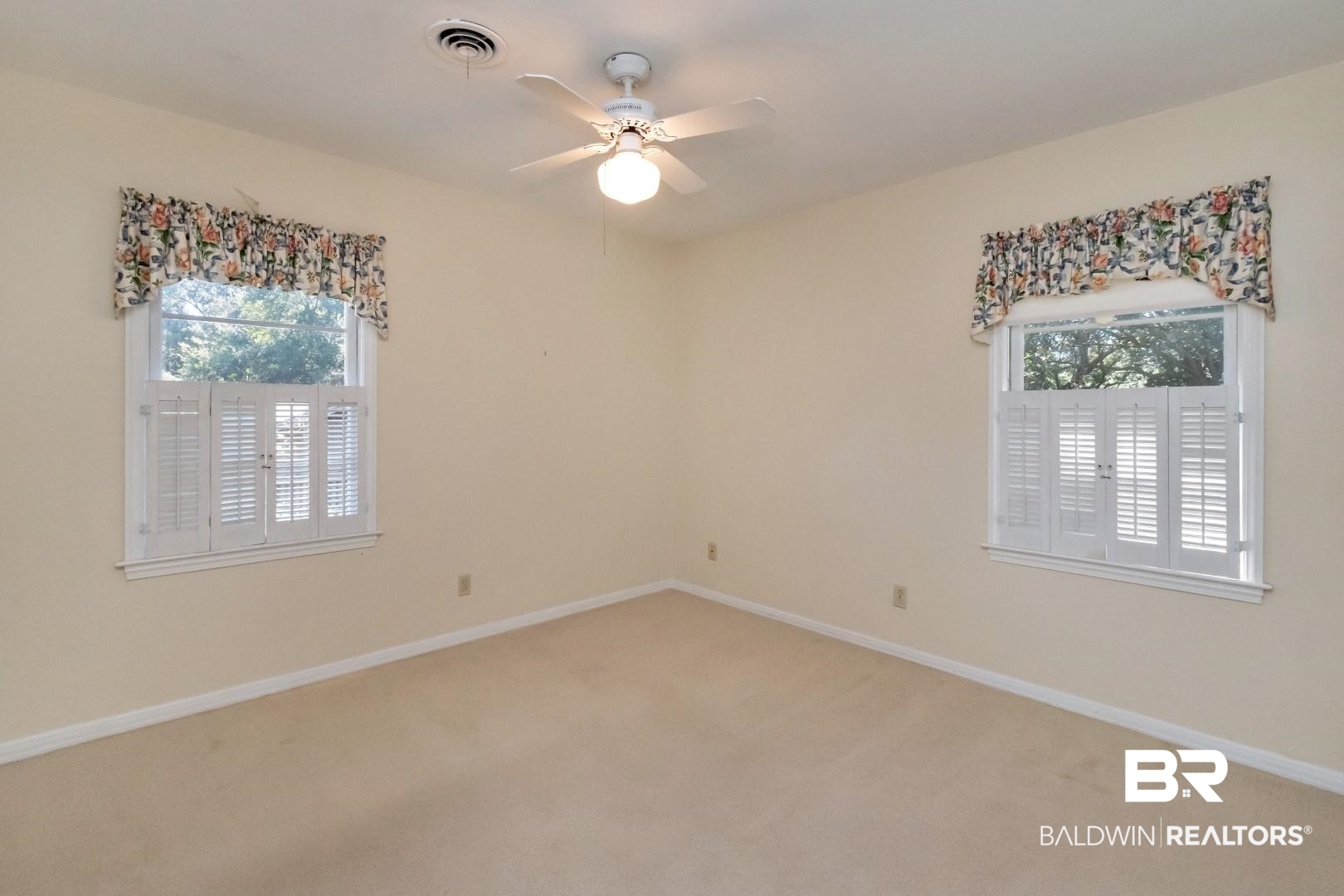 1502 Crestview Drive Mobile, AL 36693 - Photo 23 of 34