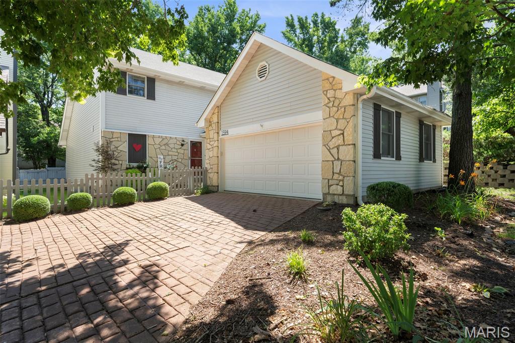 1594 Milbridge Drive, Unit R Chesterfield, MO 63017 - Photo 1 of 51