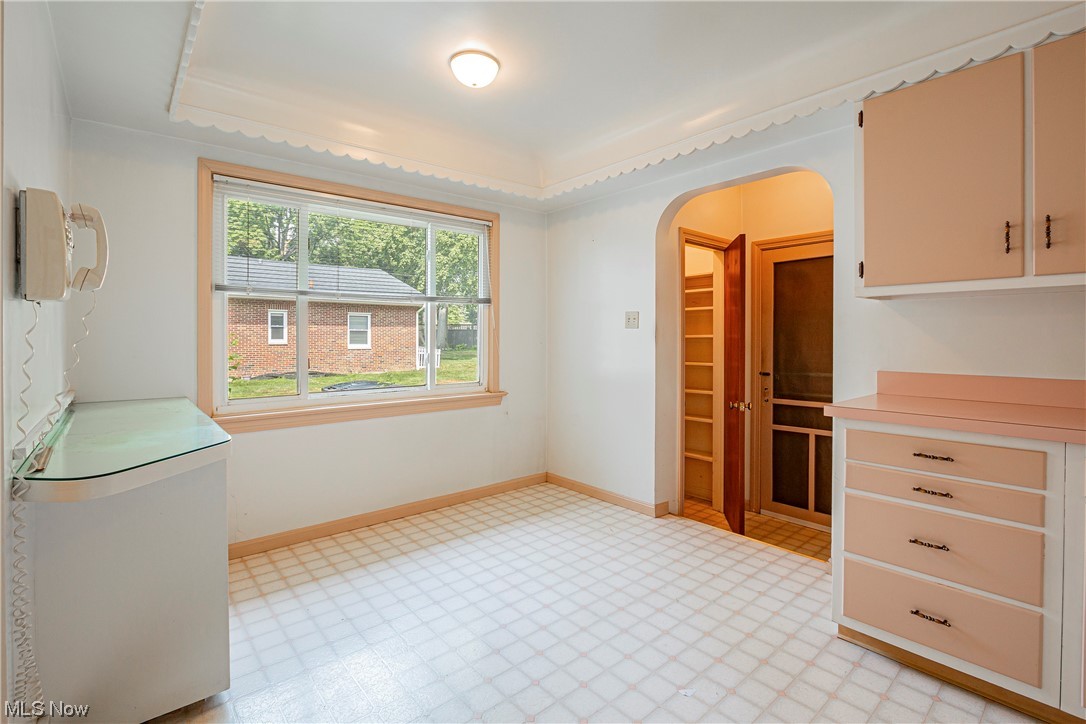 843 Mentor Road Akron, OH 44303 - Photo 16 of 33