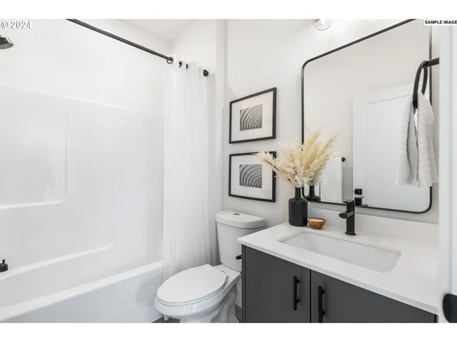 $299,900 | 6673 North Fessenden Street, Unit 3, Portland, OR 97203