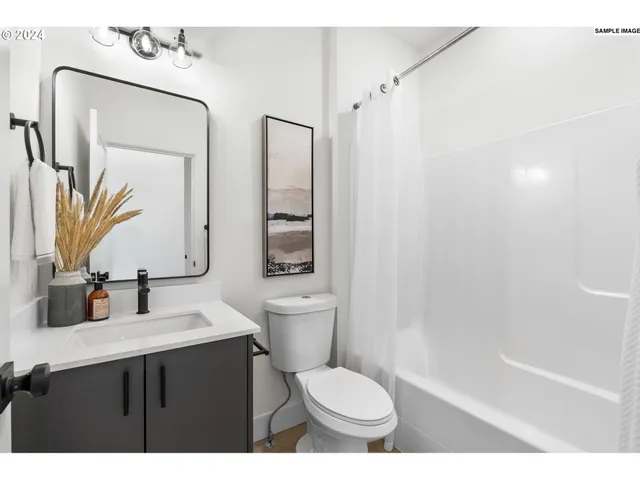 $299,900 | 6673 North Fessenden Street, Unit 3, Portland, OR 97203