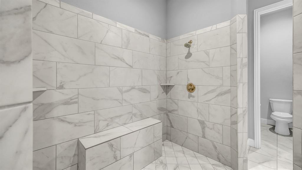 115 Post Oak Way Weatherford, TX 76087 - Photo 17 of 39 Full bathroom featuring toilet and tiled shower