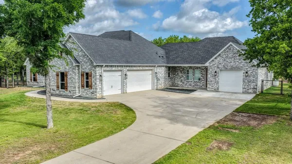 $649,000 | 115 Post Oak Way, Weatherford, TX 76087