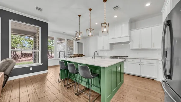 $649,000 | 115 Post Oak Way, Weatherford, TX 76087