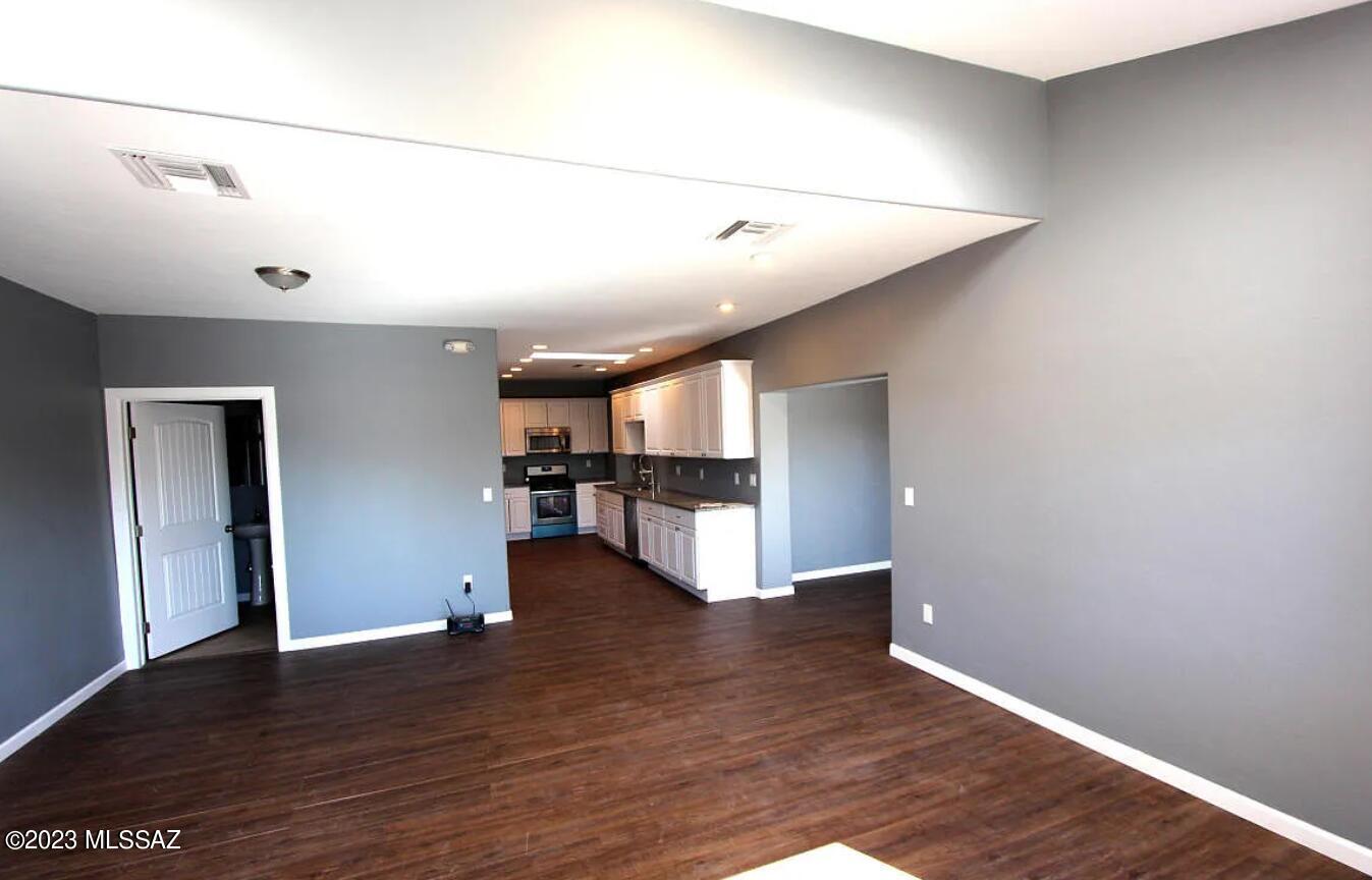 125 East Roger Road Tucson, AZ 85705 - Photo 15 of 15