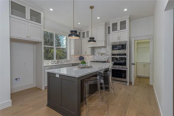 $599,900 | 3964 Hogan Drive, Tyler, TX 75709