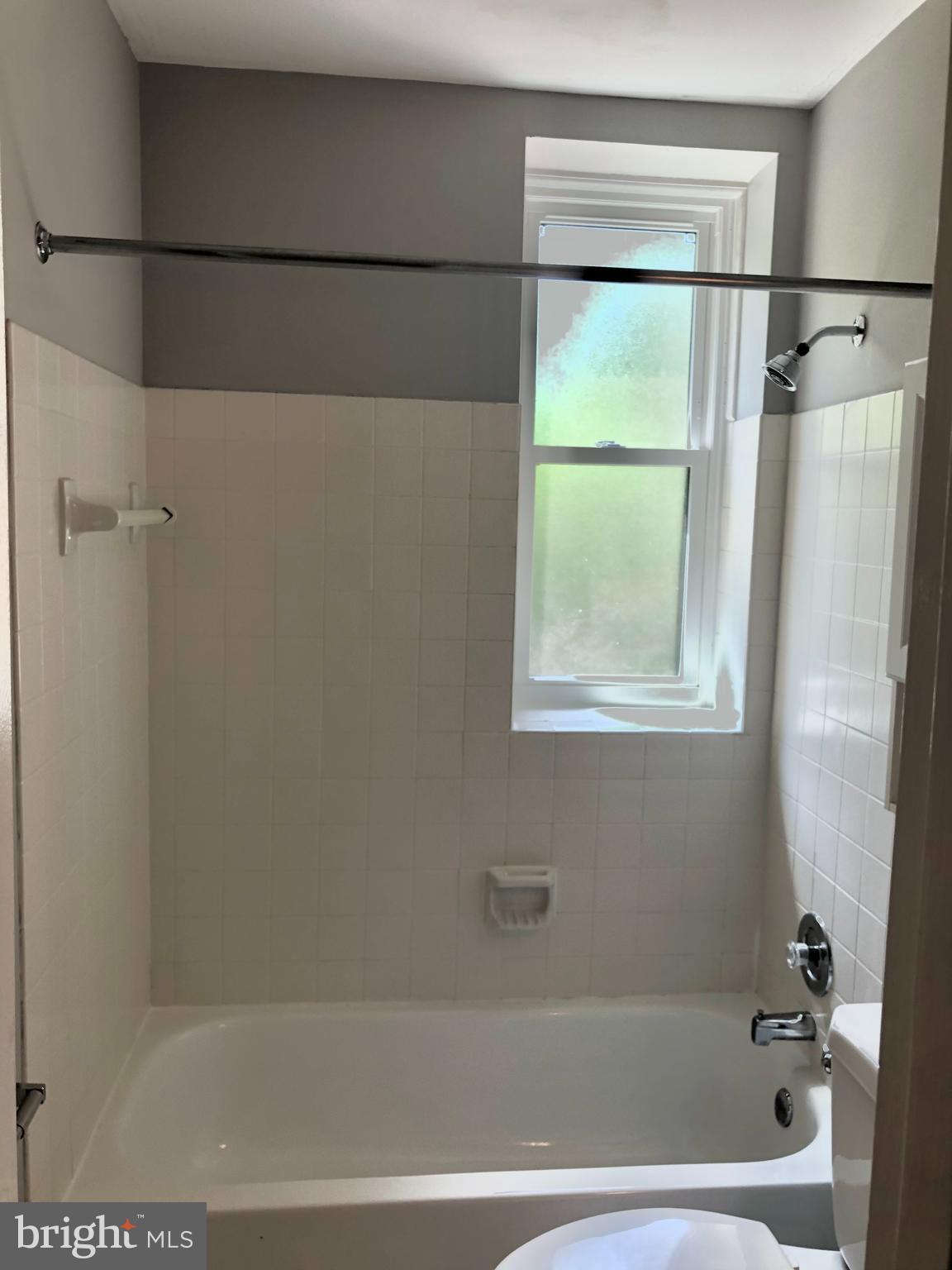 2001 16th Street Northwest, Unit 204 Washington, DC 20009 - Photo 18 of 23 Shower/Tub