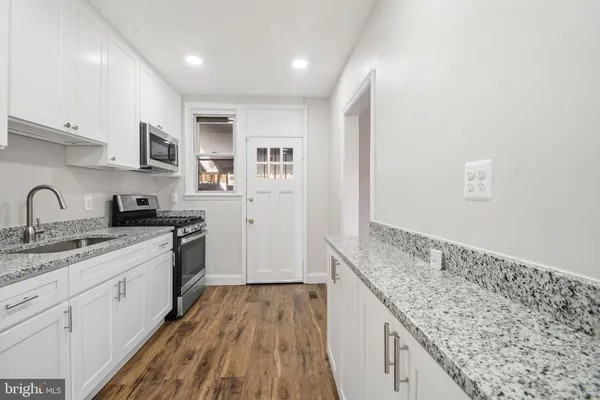 $1,700 | 3426 Parklawn Avenue, Baltimore, MD 21213