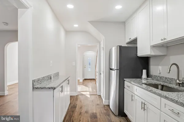 $1,700 | 3426 Parklawn Avenue, Baltimore, MD 21213