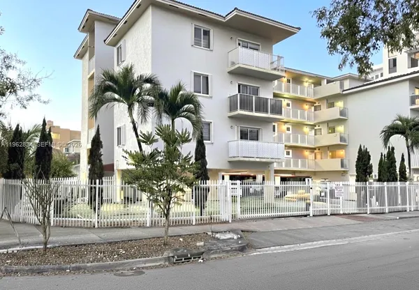 $272,000 | 134 Southwest 7th Avenue, Unit 404, Miami, FL 33130