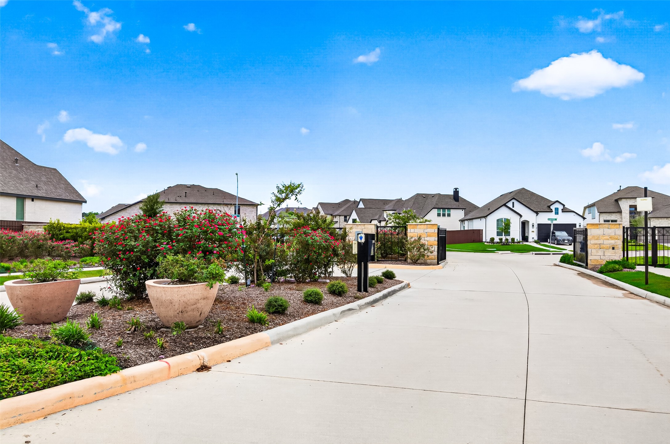 5802 Reef Rdg Drive Manvel, TX 77578 - Photo 4 of 50 Gated Entrance