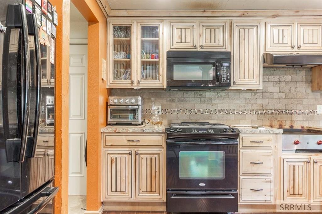 4070 Colt Road Island Park, ID 83429 - Photo 9 of 58
