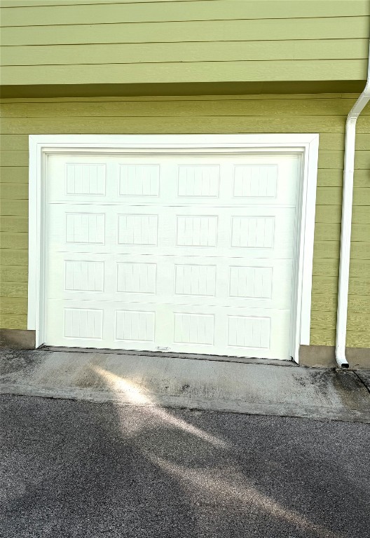 1601 Miriam Avenue, Unit 210 Austin, TX 78702 - Photo 15 of 15 View of garage