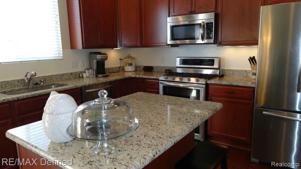 3254 Fantail Drive Rochester, MI 48309 - Photo 23 of 46 Second view of Kitchen