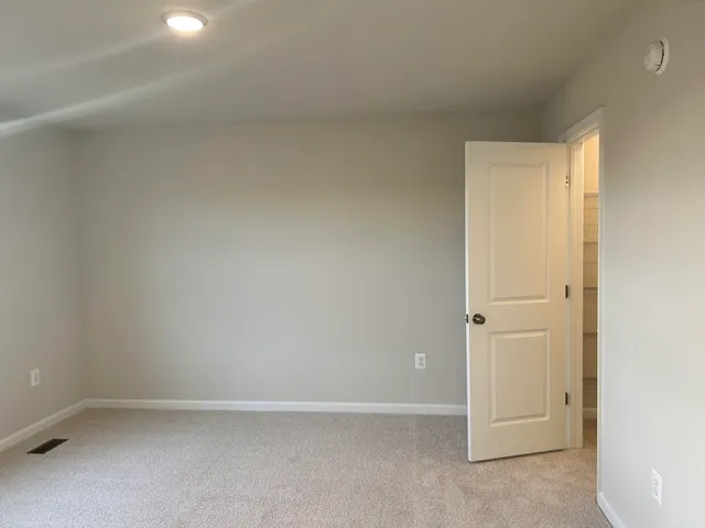 $2,300 | 424 Willowshire Court, Waynesboro, VA 22980