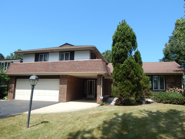 1120 West Compton Addison, IL 60101 - Photo 1 of 23