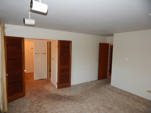 1120 West Compton Addison, IL 60101 - Photo 12 of 23