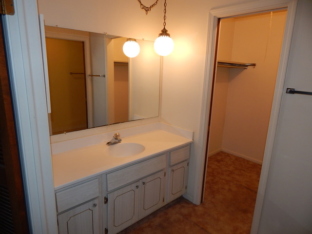 1120 West Compton Addison, IL 60101 - Photo 14 of 23