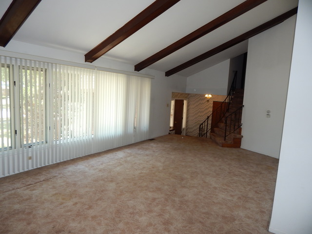 1120 West Compton Addison, IL 60101 - Photo 3 of 23