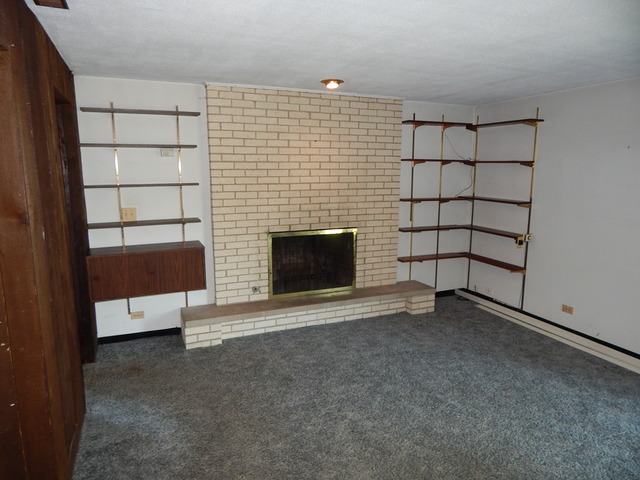1120 West Compton Addison, IL 60101 - Photo 10 of 23