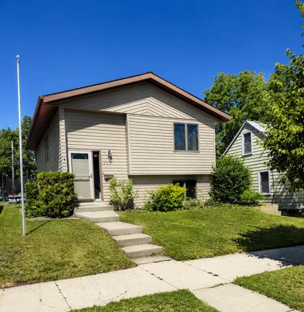 $219,900 | 325 24th Avenue North, St. Cloud, MN 56303
