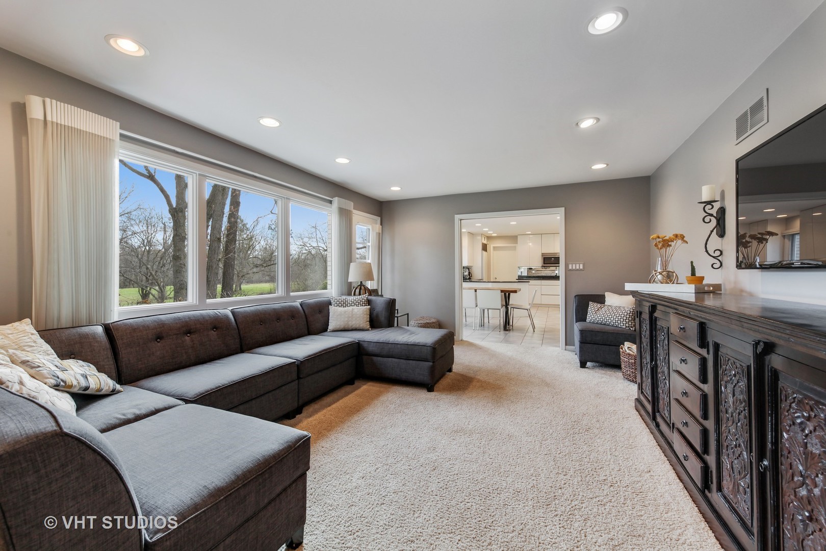 965 Heather Road Deerfield, IL 60015 - Photo 11 of 26