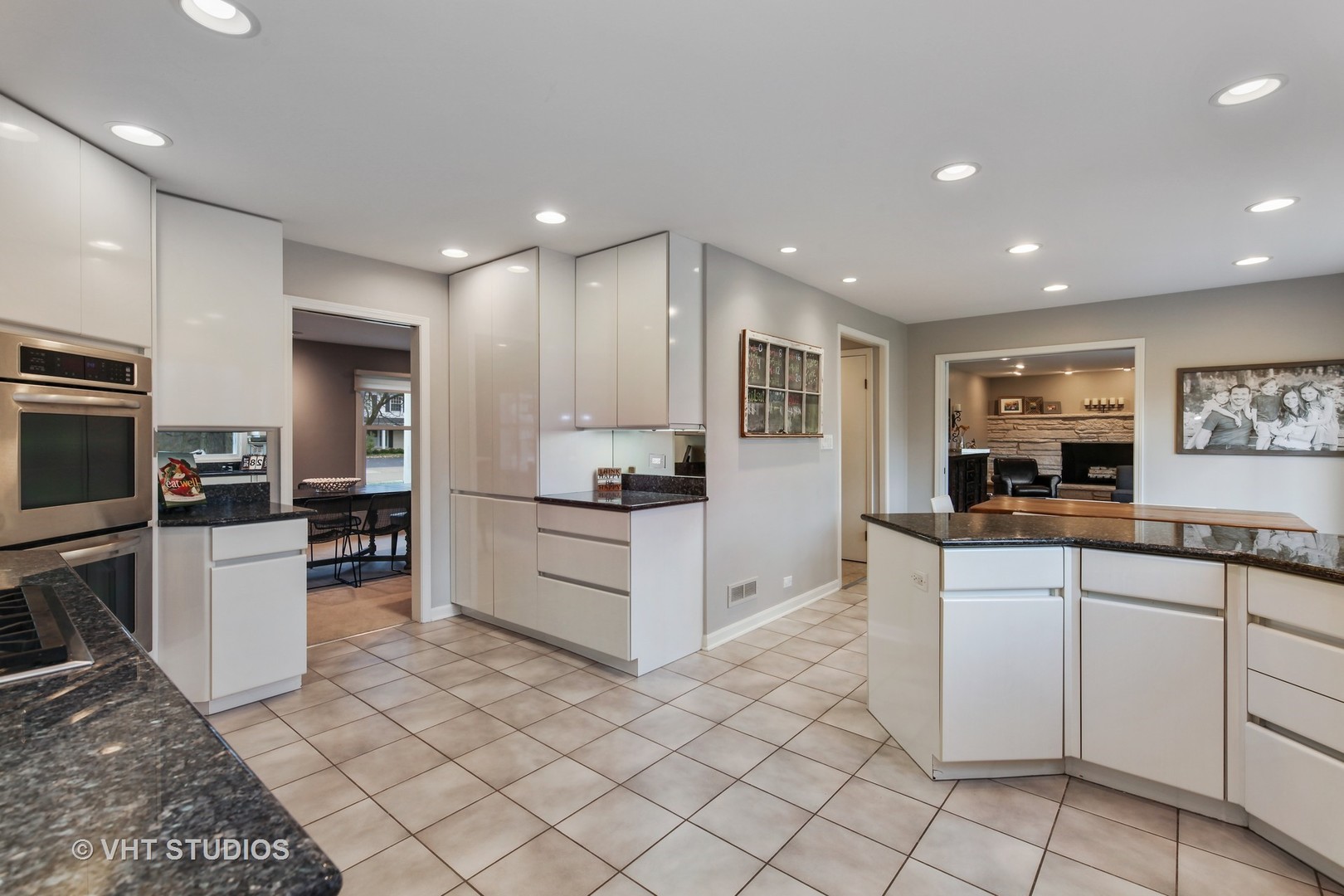 965 Heather Road Deerfield, IL 60015 - Photo 8 of 26