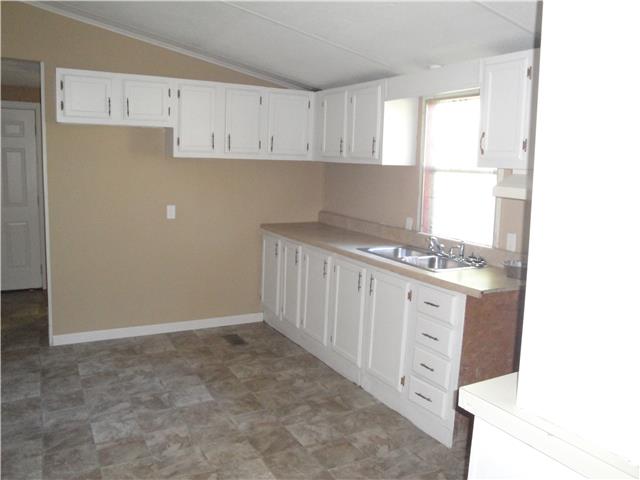 63 Jd Neil Road Tullahoma, TN 37388 - Photo 4 of 14 Gallery Image 4