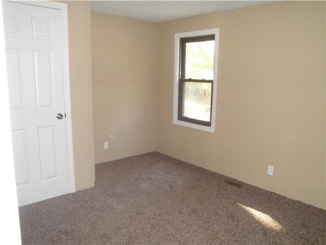 63 Jd Neil Road Tullahoma, TN 37388 - Photo 9 of 14 Bedroom 3