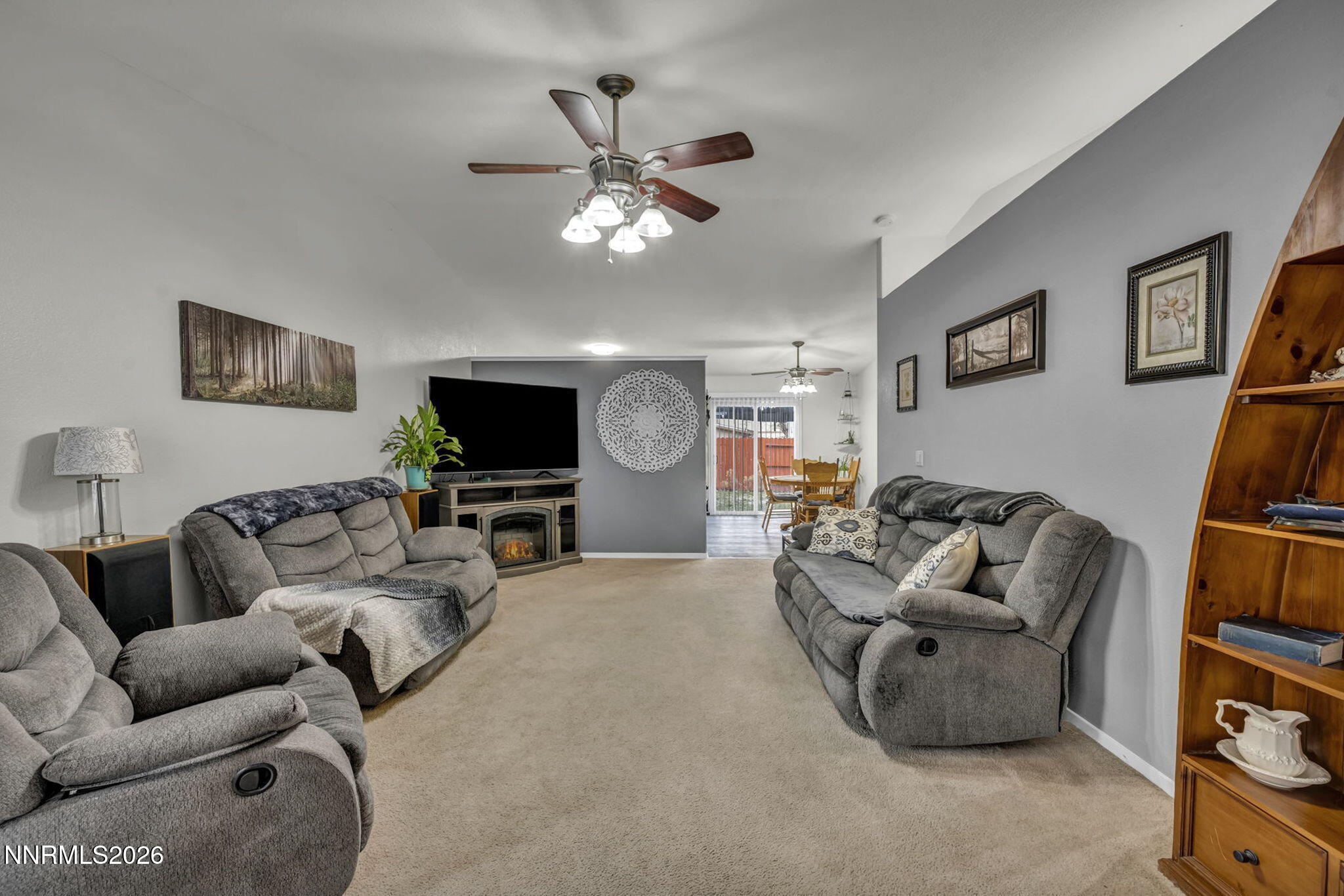 18248 Silverleaf Court Reno, NV 89508 - Photo 16 of 42 16-web-or-mls-18248-silverleaf-ct