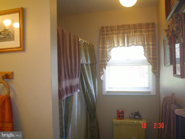 77 Quinton Alloway Road Salem, NJ 08079 - Photo 10 of 21 Bathroom