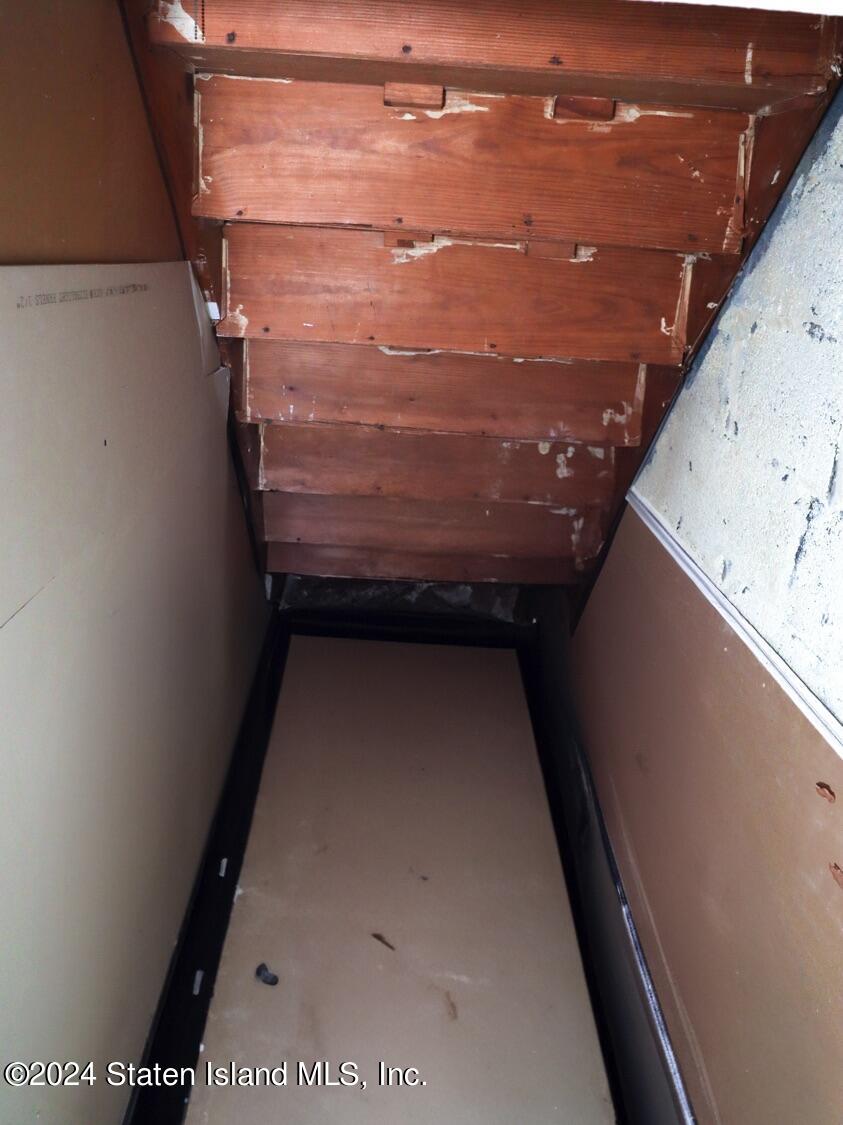166 Arlo Road, Unit A Staten Island, NY 10301 - Photo 8 of 21 a view of entryway