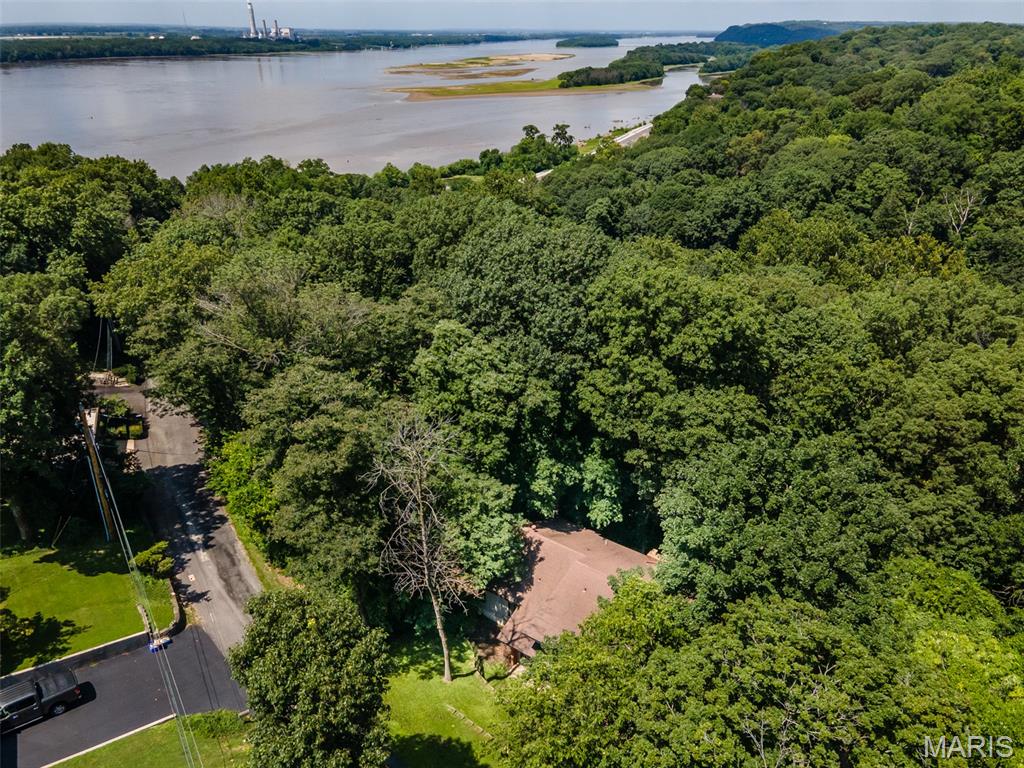 4810 Kaskaskia Trail Godfrey, IL 62035 - Photo 3 of 40