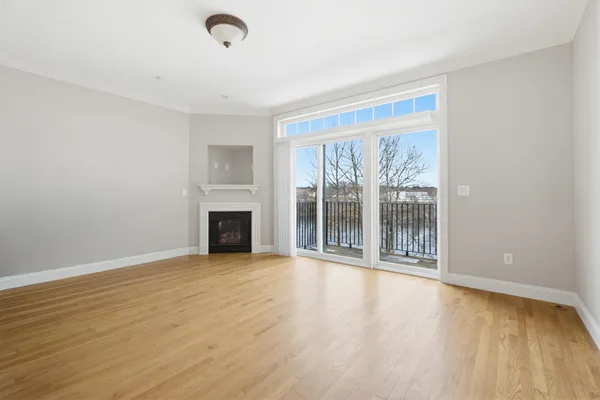 $549,000 | 107 Riverwalk Way, Manchester, NH 03101