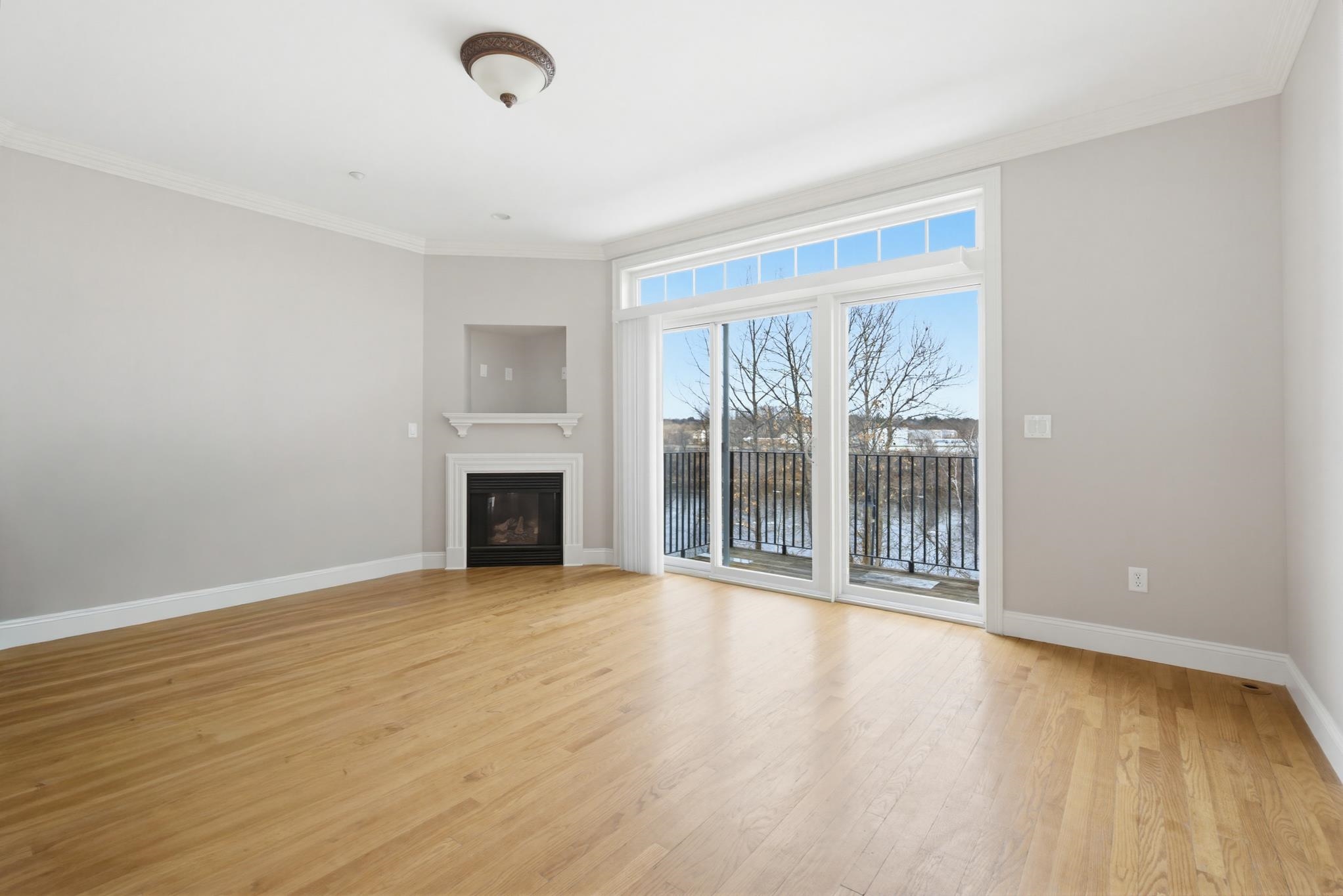 107 Riverwalk Way Manchester, NH 03101 - Photo 11 of 42