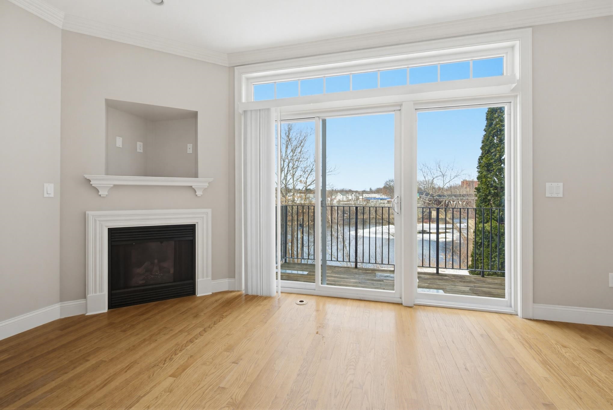 107 Riverwalk Way Manchester, NH 03101 - Photo 13 of 42