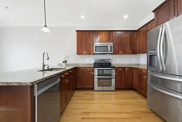 $549,000 | 107 Riverwalk Way, Manchester, NH 03101